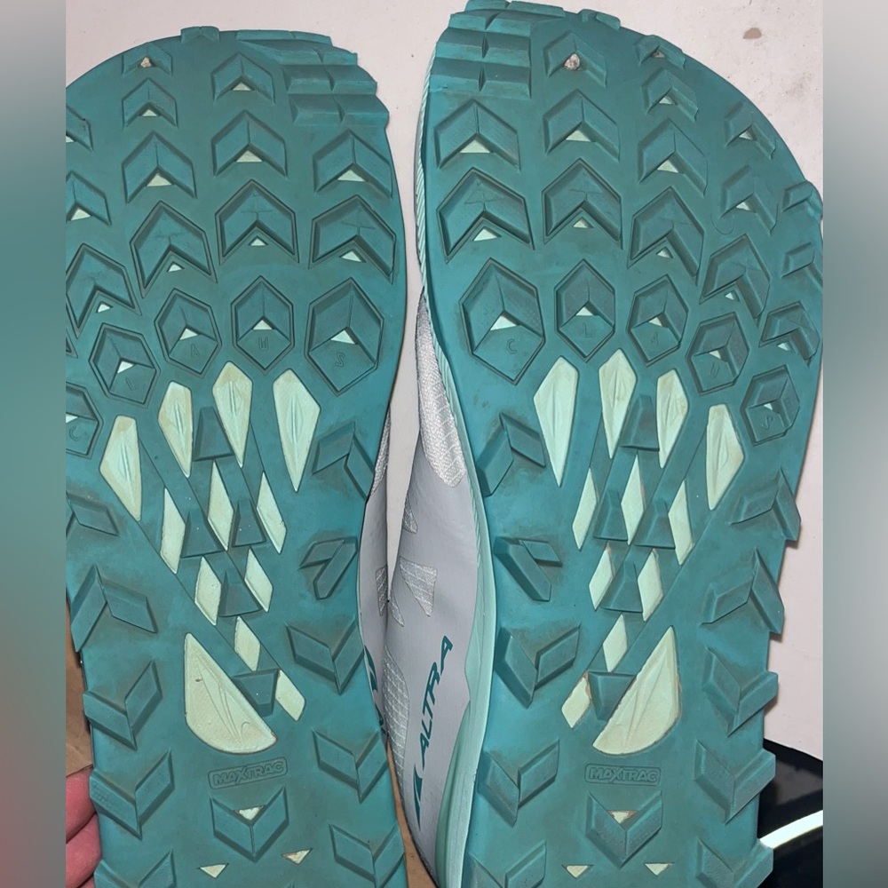 Altra Women's Lone Peak 7 Trail Athletic Shoes in White and Mint - Picture 6 of 6